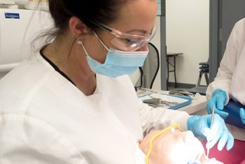 dental assistant student training