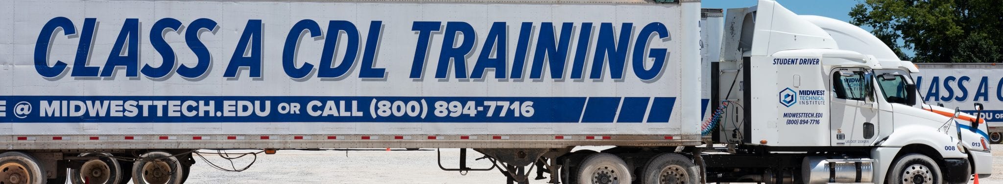 MTI_Professional_Truck_Driving_Hero_Image MTI_Professional_Truck_Driving