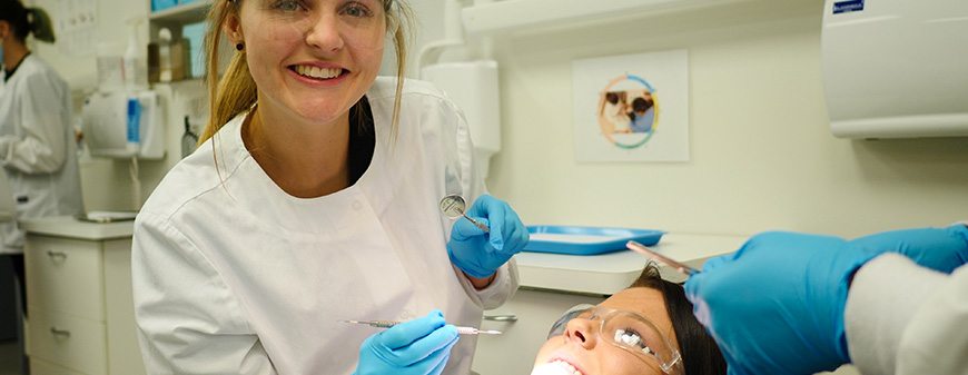 dental assisting training